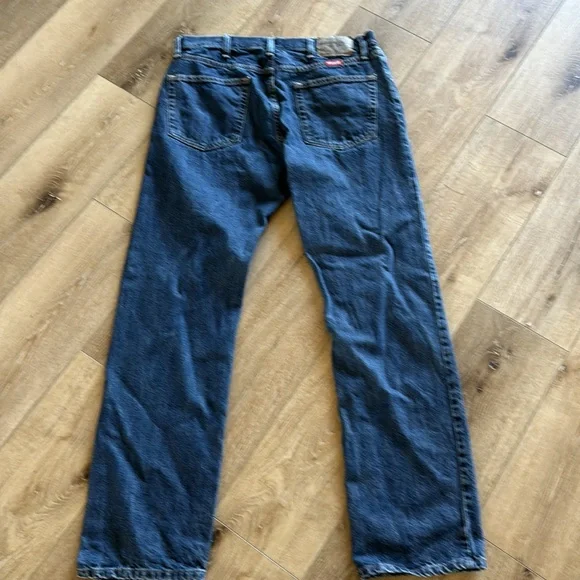 Men's Wrangler Straight Fit Blue Denim Jeans